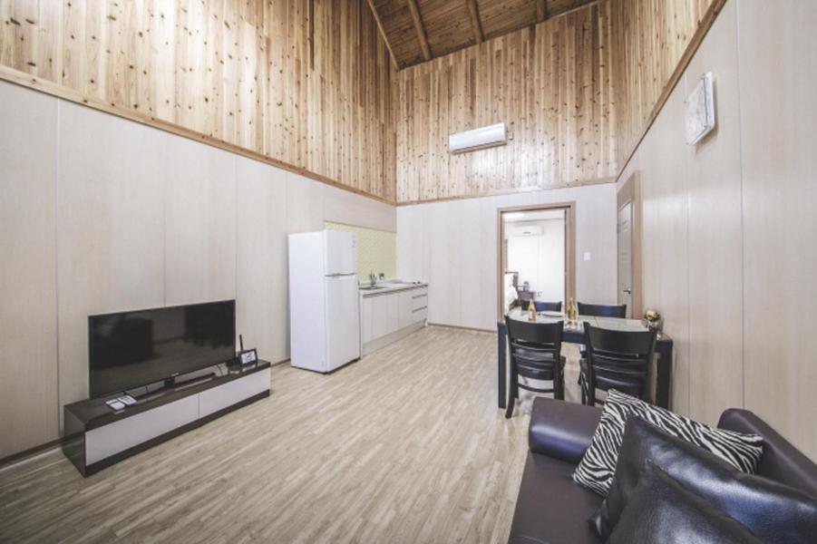 Sunyang Village Pension Jeju Exterior photo